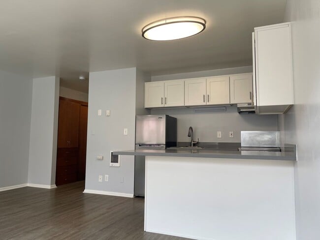 Interior Photo - Bellevue Place Apartments