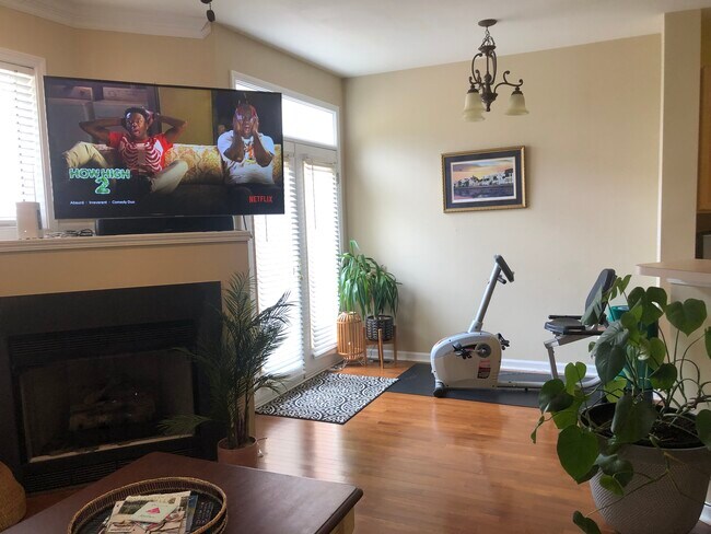 Foto del edificio - 460 Heritage Village Ln