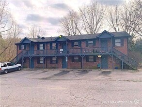 Building Photo - 2403 Markwood Ln SE