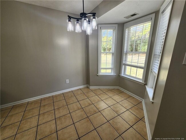 Foto del edificio - 604 Raven Pl