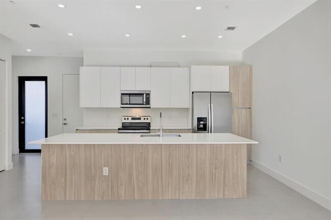 Foto del edificio - 4208 NE 7th Terrace