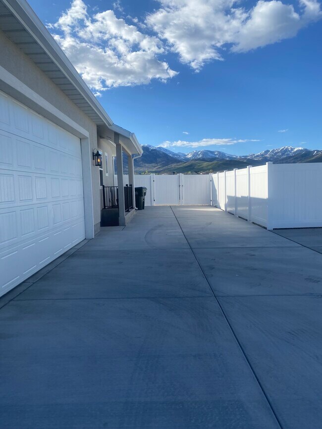 1154 N Berra Blvd Unit 1154 Basement, Tooele, UT 84074 Apartments in