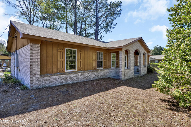 Building Photo - 4814 Berkley Dr