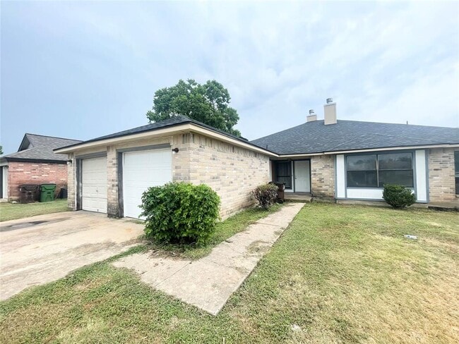 Building Photo - 1508 Rustlers Rd