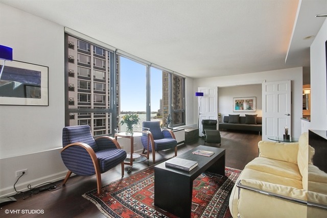 Foto del edificio - 1313 N Ritchie Ct