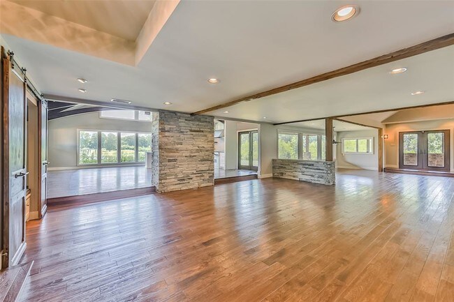 Building Photo - 6815 Pool Hill Rd