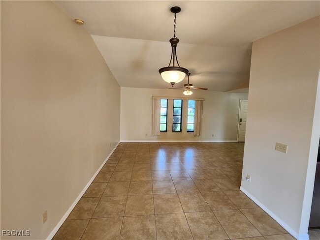 Foto del edificio - 2213 SE 8th Pl