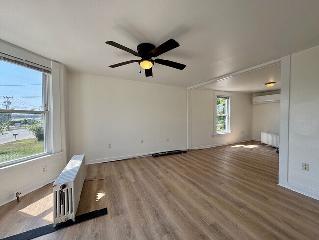 Foto del edificio - Spacious Portland 3BD/1.5BA House Availabl...