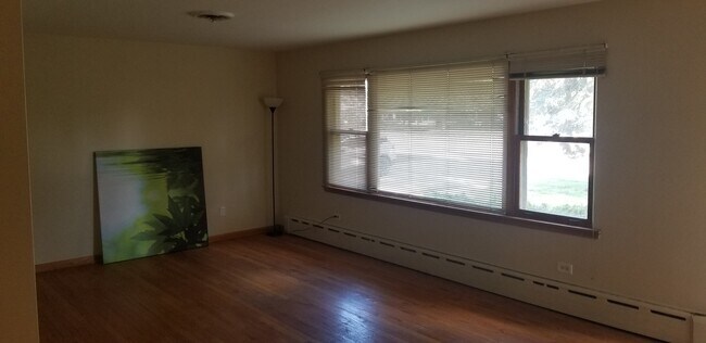 Foto del edificio - 1220-1283 83rd St