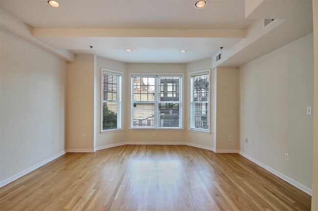 Foto del edificio - 704 Clinton St