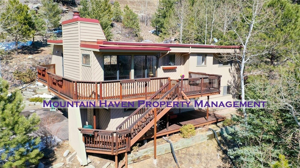 Primary Photo - 131 Meadow Ln