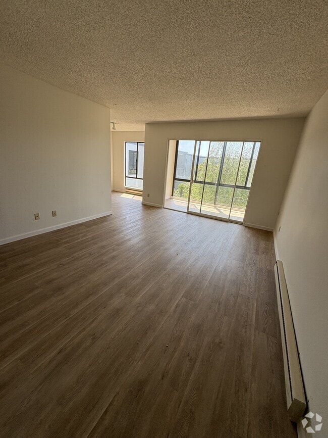 Living Space - 3 Commodore Dr