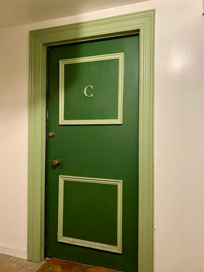 Front Door - 983 Clayton St