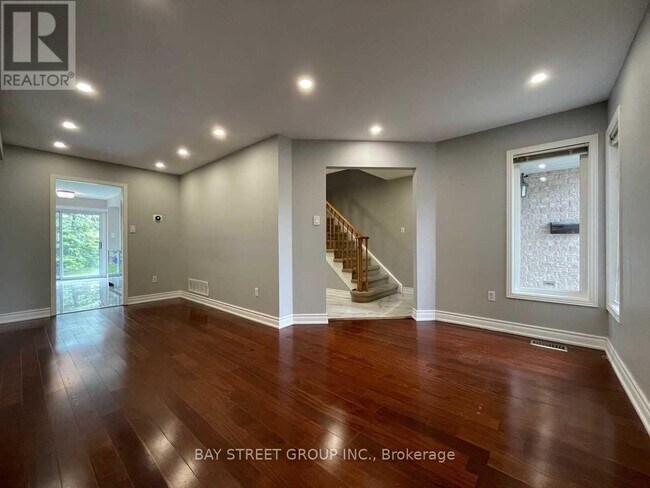 Photo du bâtiment - 2550 Thomas St