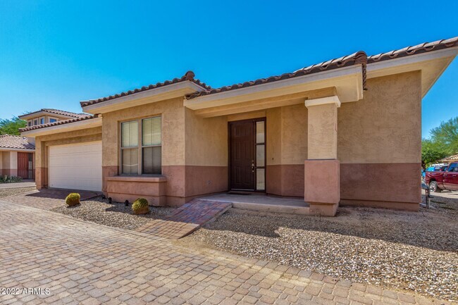 Foto del edificio - 13569 W Cypress St