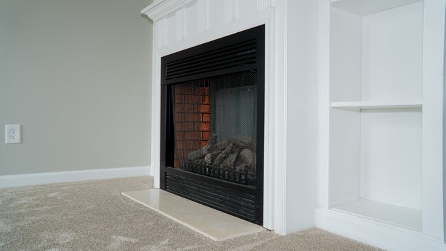 Building Photo - 714 Spence Enclave Ln
