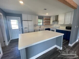 Building Photo - 10518 Heatherwood Dr