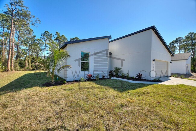 Building Photo - ONE MONTH FREE RENT! Modern, energy effici...