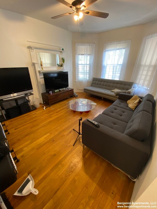 Foto del edificio - 530 Cambridge St