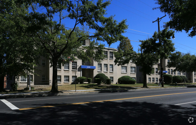 Foto del edificio - Delwin Apartments