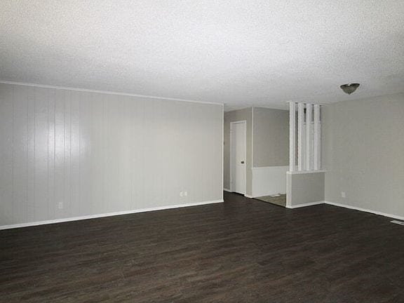 Building Photo - 9905 E 21st Pl