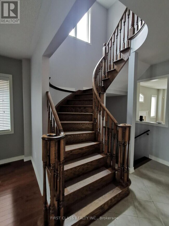 Building Photo - 279 River Ridge Blvd