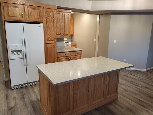 Quartz countertop and convenient island - 1246 N 100 E
