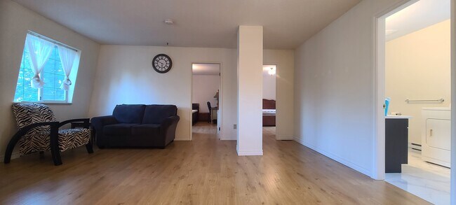 Photo du bâtiment - 2299 169 St