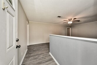 Building Photo - 515 24th Ave N