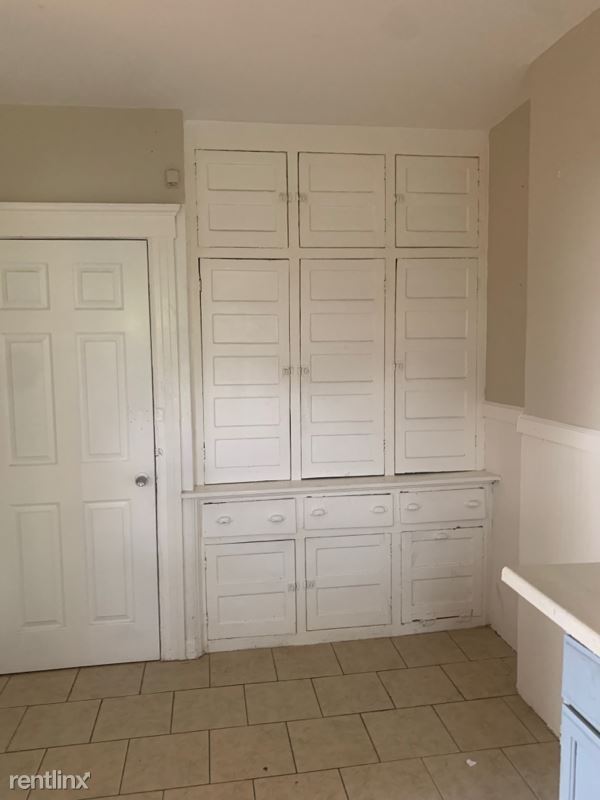 Building Photo - 2 br, 1 bath Townhome - 5819 elderd st.