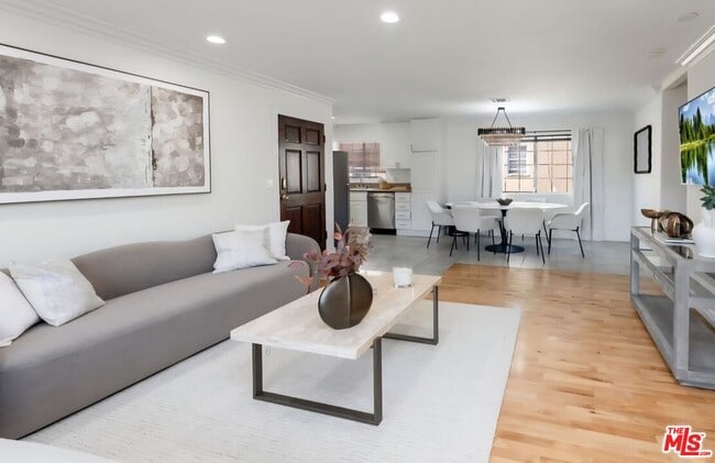 Foto del edificio - 525 N Orange Dr