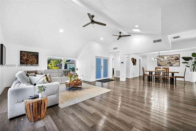 Foto del edificio - 13416 SW 108th St Cir N