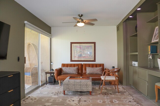 Foto del edificio - 80100 Palm Cir Dr