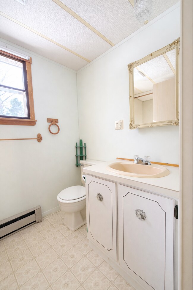 Foto del edificio - 342 Liberty Rd