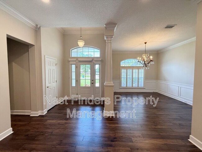 Building Photo - 7860 Turnstone Cir E