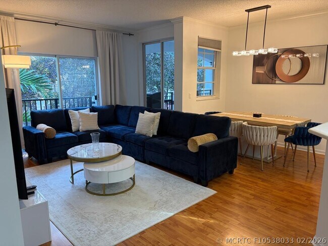 Foto del edificio - 3205 NE 184th St
