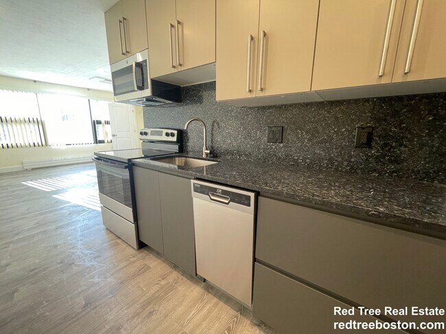 Photo - 1028a Commonwealth Ave Apartment