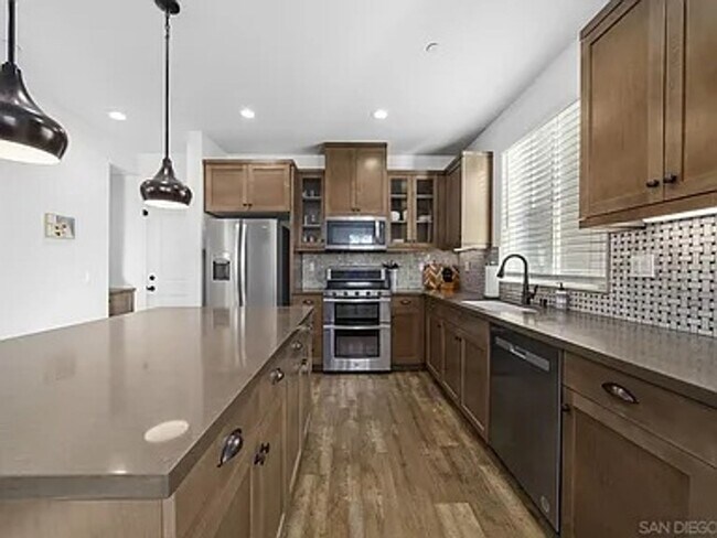 Foto del edificio - 524 Heron Ln