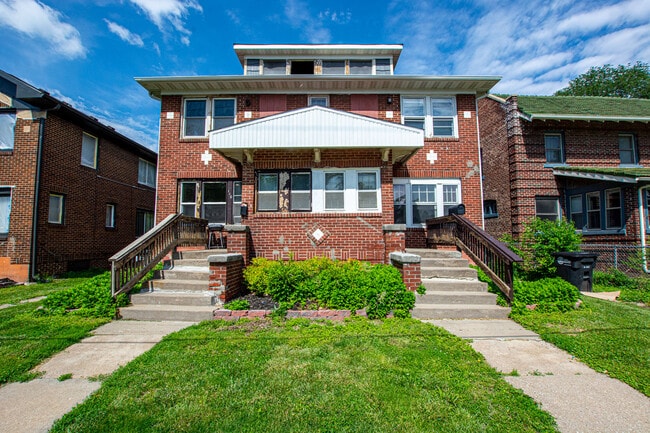 Building Photo - 110 N 38th St