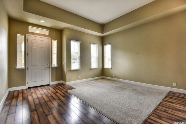 Building Photo - 2101 Demetrius Way