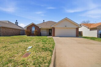 Building Photo - 3842 Trinity Ln