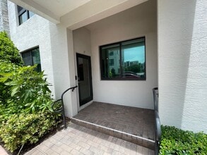 Building Photo - 4700 NW 84th Ave