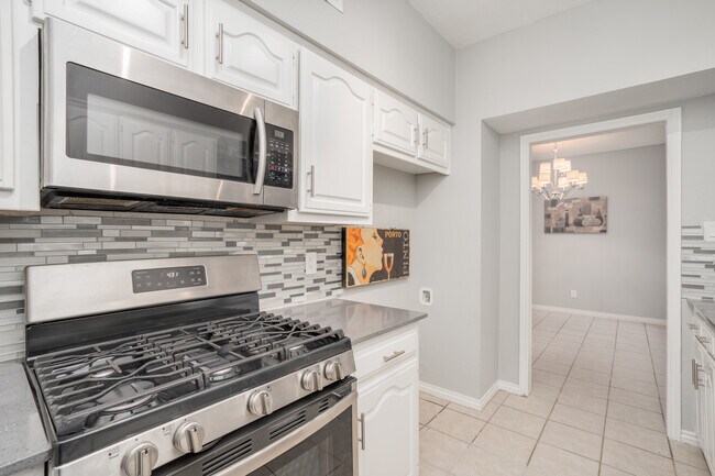 Foto del edificio - 317 Benjamin St