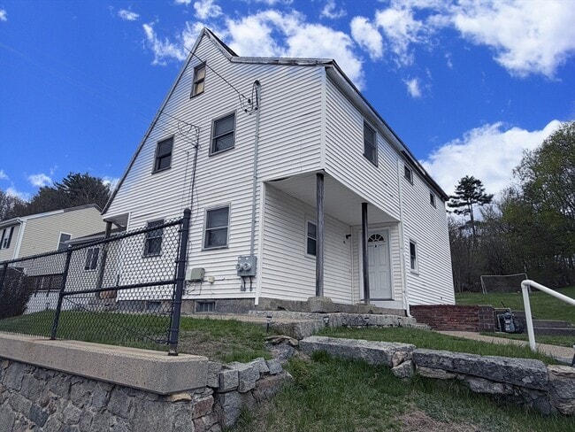 Foto del edificio - 79 N Main St