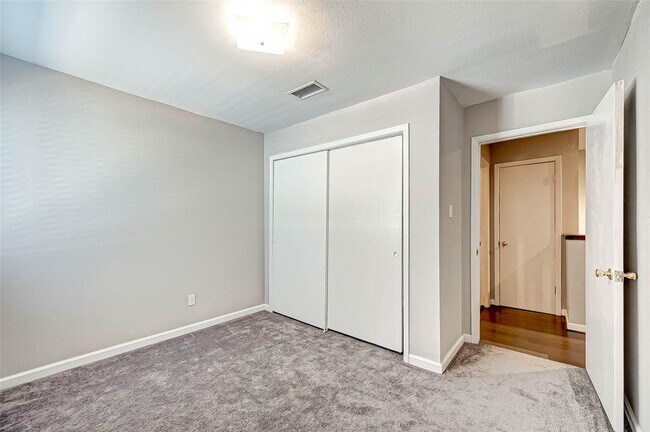 Building Photo - 2315 Briarwest Blvd