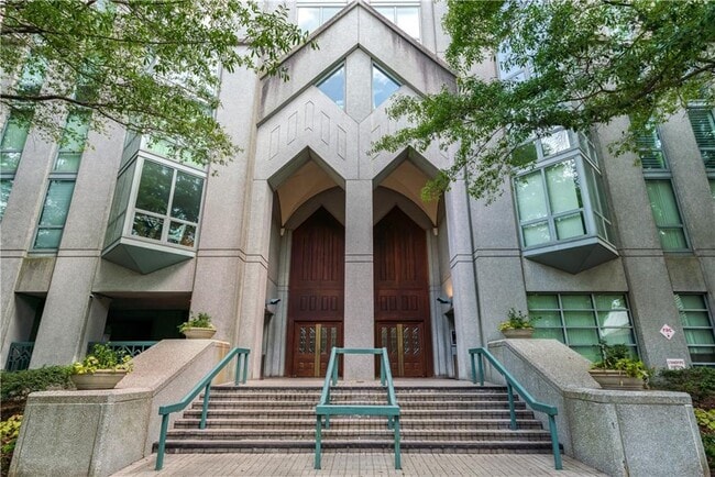 Building Photo - 2870 Pharr Ct S Northwest