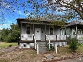 Building Photo - 811 29th St