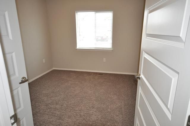 Building Photo - Welcome to Creekside Apartments