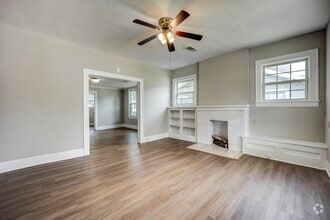 Building Photo - 2308 Dodson Ave