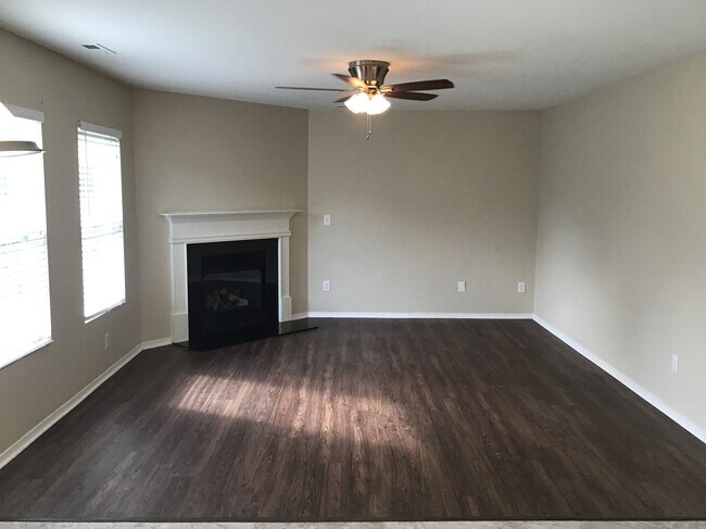 Foto del edificio - 12314 Hamilton Jones Drive